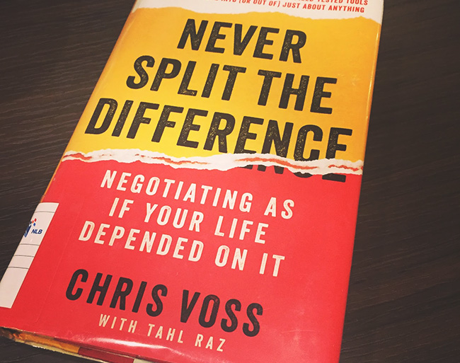Best Business Books Never Split the Difference Chriss Voss